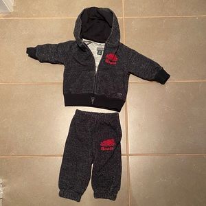 Roots baby outfit